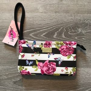 NWT Betsey Johnson wristlet